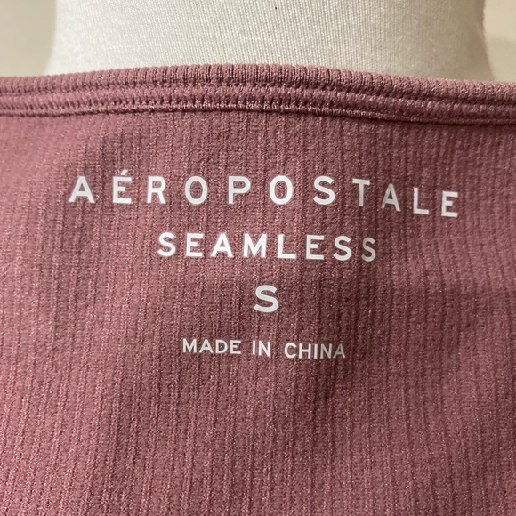 Aeropostale Ribbed Short Sleeve Crop Top, Size Small - Picture 5 of 6